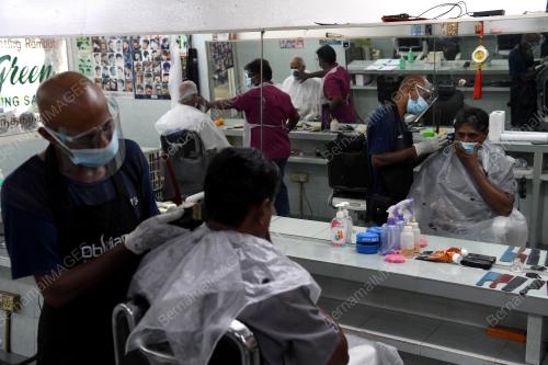 KEDAI GUNTING RAMBUT