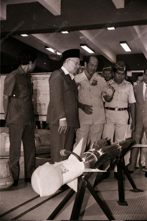 TYT TAN SRI DATUK (DR) HAJI HAMDAN BIN SHEIKH TAHIR