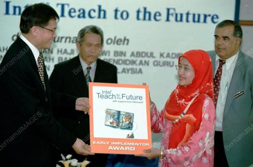 PG03-12_07_2001_INTEL-ANUGERAH_28012016