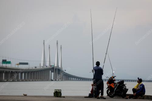 MONSUN TIMUR LAUT
