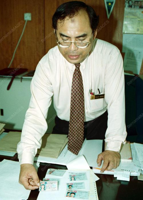 PG03-28_09_2000_-_LESEN_TERBANG_13012016
