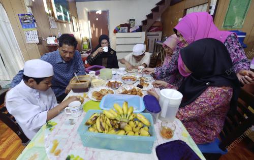 PG03_01052015_SARAPAN