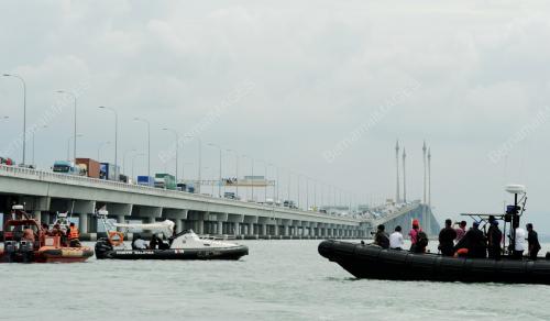 PG03_01112012_JAMBATAN_SESAK