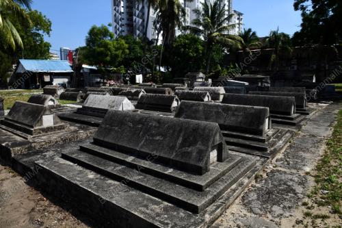 KUBUR TERTUA
