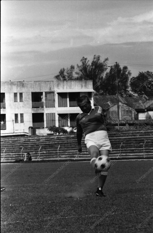 BOLA SEPAK