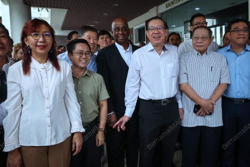 LIM KIT SIANG