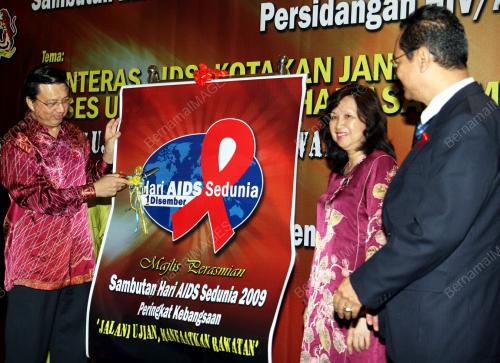 HARI AIDS SEDUNIA