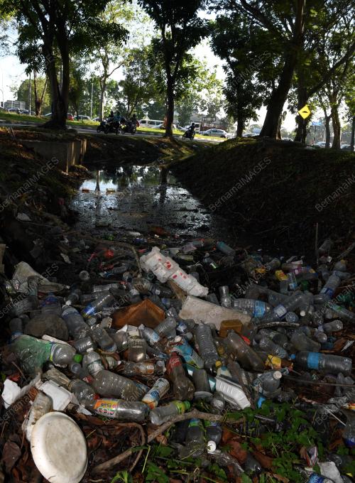 PG03_04042019_SAMPAH_BN201904035388