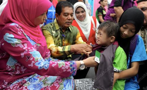 PG03_04072015_BAJU_RAYA