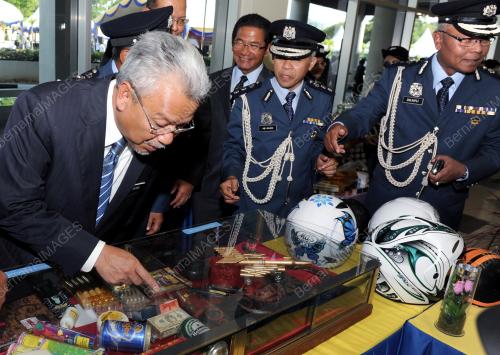 PG03_04122012_AHMAD_HUSNI