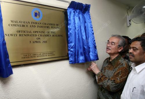 TUN ABDULLAH AHMAD BADAWI