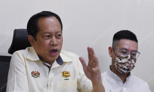 DATUK SERI AHMAD MASLAN