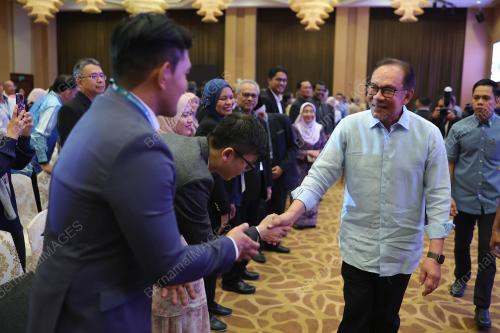 DATUK SERI ANWAR IBRAHIM