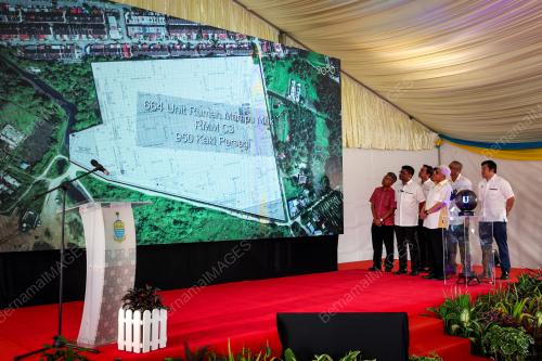 TUN AHMAD FUZI ABDUL RAZAK
