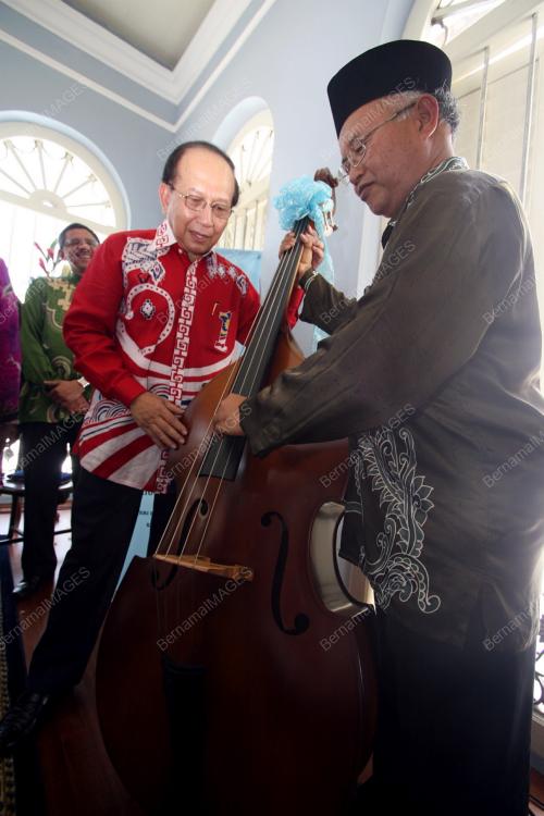 RAIS YATIM