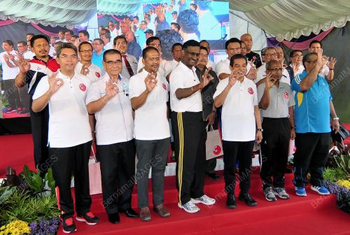 PG03_06102017_BERGAMBAR