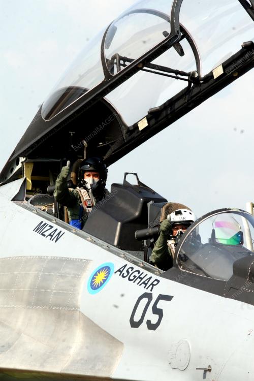 PG03_07022011_AGONG_SUKHOI