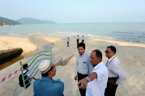 TINJAUAN PANTAI
