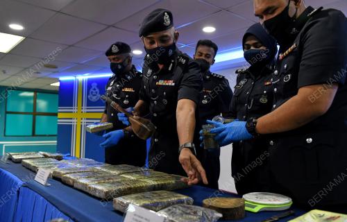 ACP SOFFIAN SANTONG