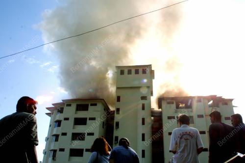 SAKSI_BAKAR