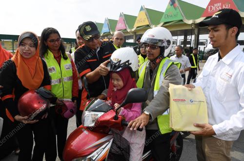 PG03_08062018_HELMET_KESELAMATAN