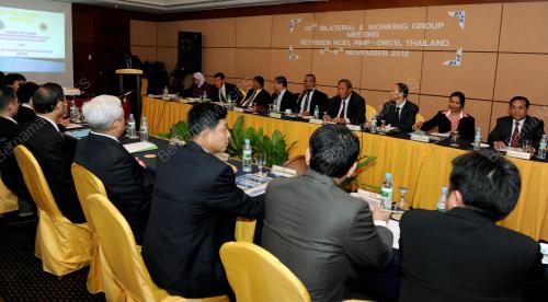 PG03_08112012_MESYUARAT