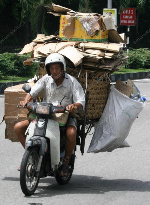 MOTOSIKAL MENGUNDANG BAHAYA