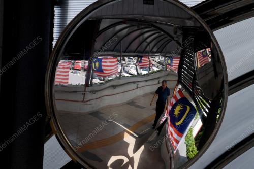 PG03_09082018_HIASAN_BENDERA