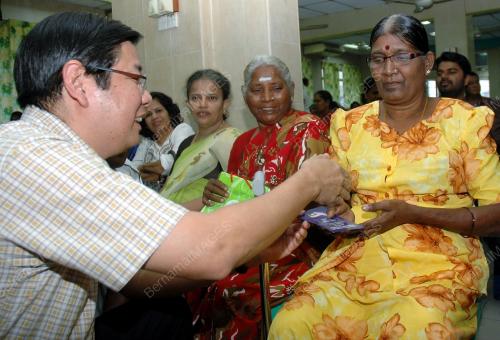 PG03_09112012_DUIT_RAYA