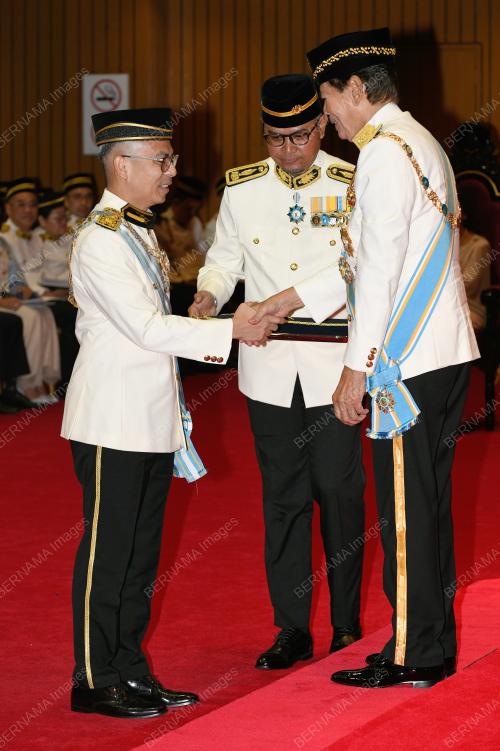 DATUK SERI FAHMI FADZIL