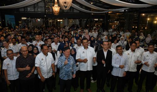 PERTANDINGAN DEBAT MADANI