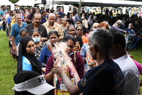 KARNIVAL RAKYAT