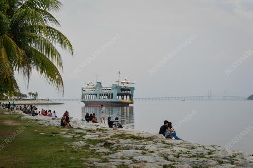 BERIADAH CUTI HUJUNG MINGGU