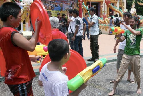 PESTA SONGKRAN