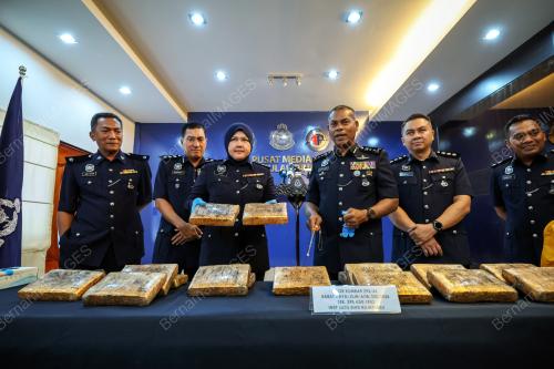 DATUK MOHAMED USUF JAN MOHAMAD