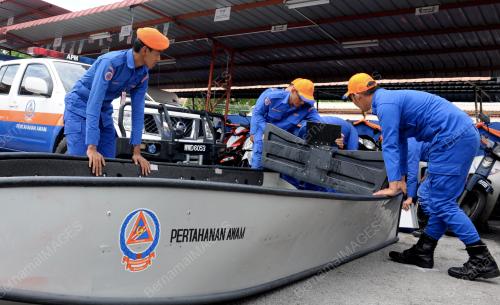 PG03_14102016_PASANG_BOAT