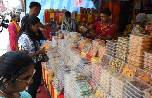 PERSIAPAN DEEPAVALI