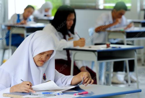 PELAJAR BISU