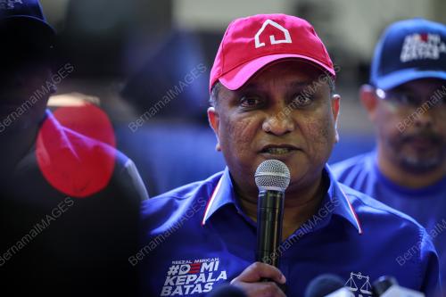 DATUK SERI REEZAL MERICAN NAINA MERICAN