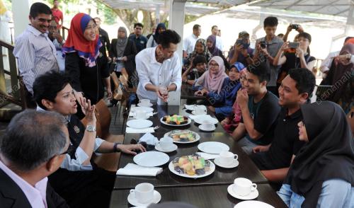 PG03_15022016_MENTERI_PELAJAR