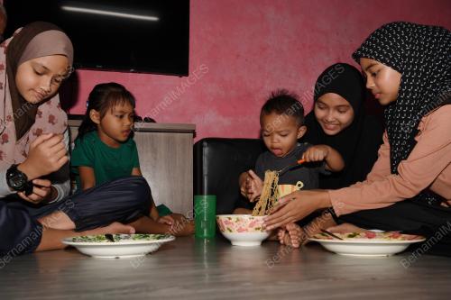 ADIK BERADIK