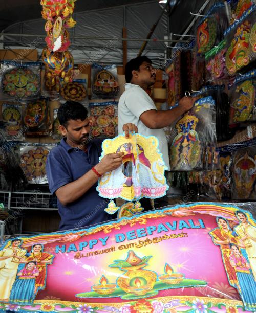 PG03_15102015_PERHIASAN_DEEPAVALI