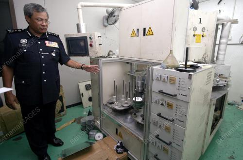 CAKERA PADAT CETAK ROMPAK