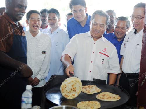 TAN SRI MUHYIDDIN YASSIN