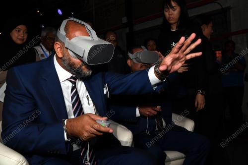 PG03_18022019_MENTERI_VIRTUAL_BN201902170817