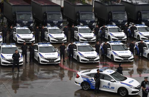 KERETA PERONDA POLIS BAHARU