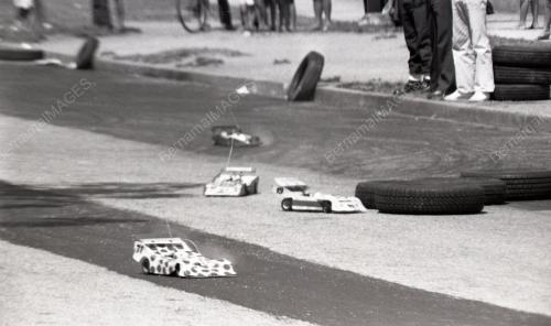DISEMBER 1982