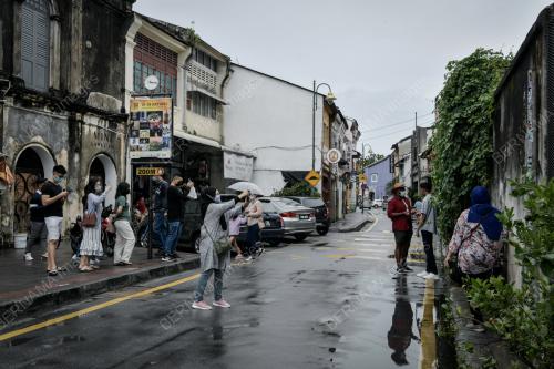 PENGUNJUNG DI PULAU PINANG