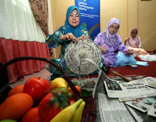 DEWAN NUR