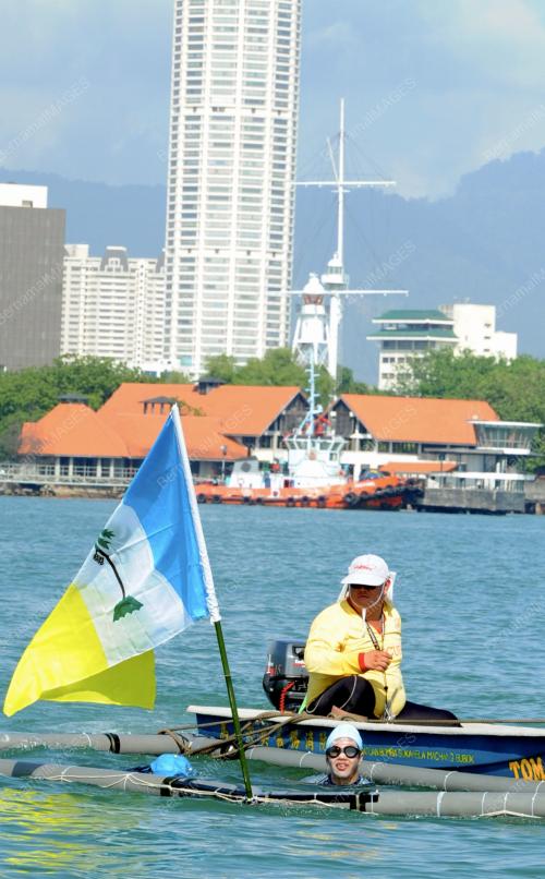 PG03_19052013_RENANG_LAUT
